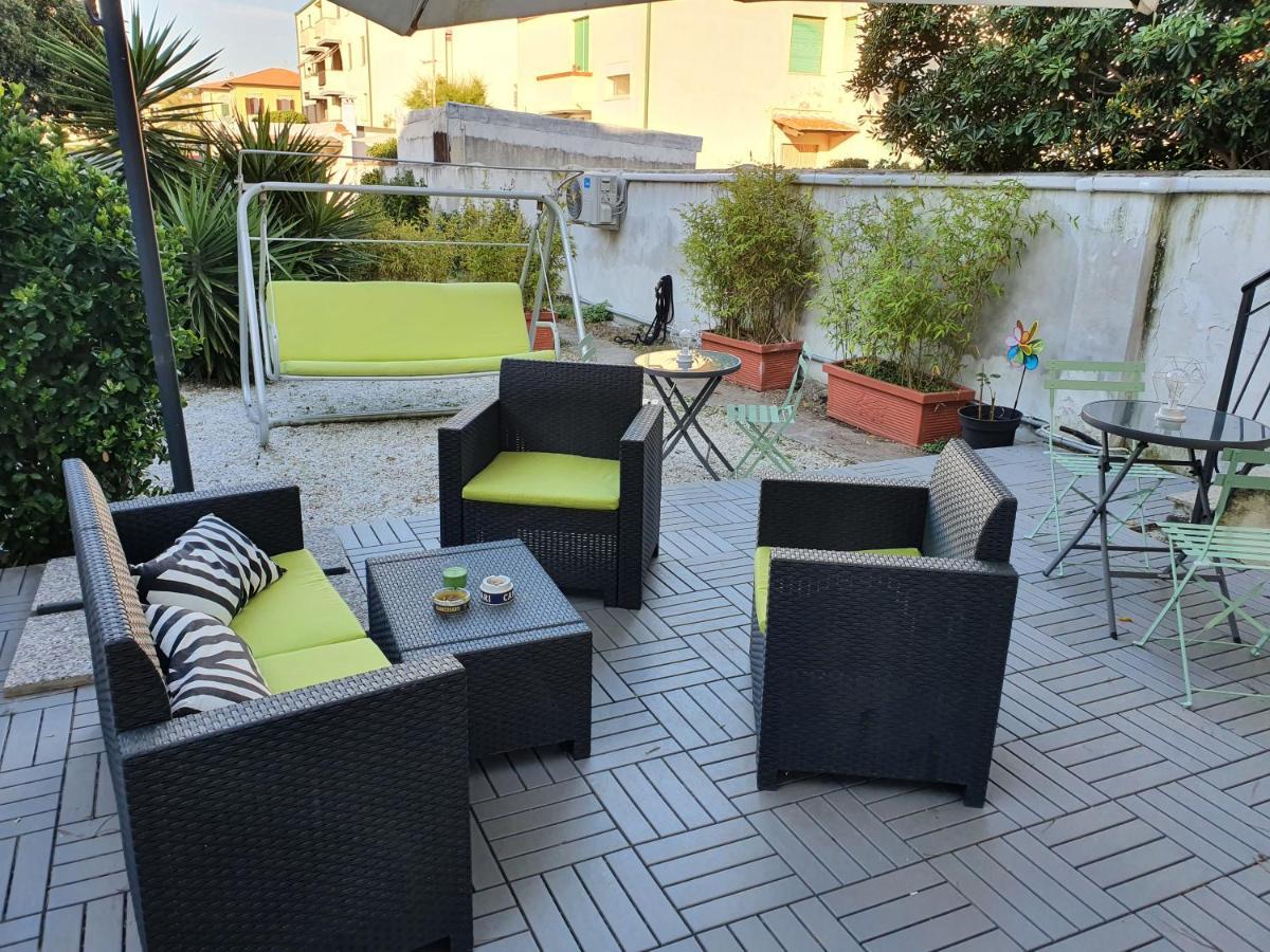 Bed and Breakfast Annemarie Marina Di Pisa Exterior foto